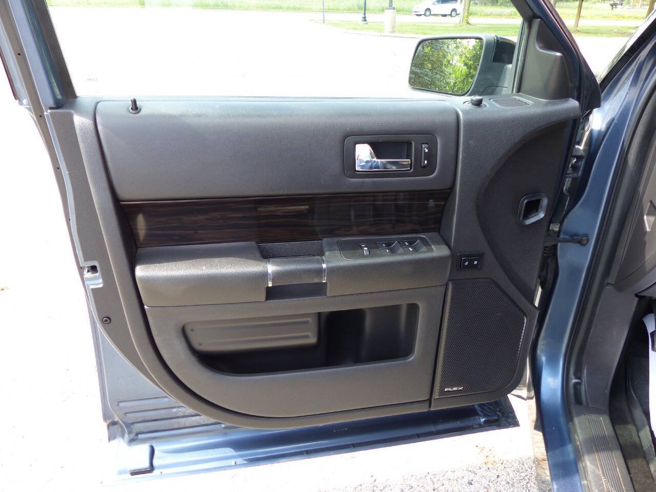 Used 2019 Ford Flex SEL w/ Equipment Group 202A AWD/4WD image 21
