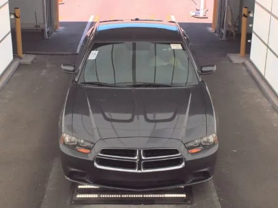 Used 2013 Dodge Charger SE w/ Connectivity Group RWD image 3