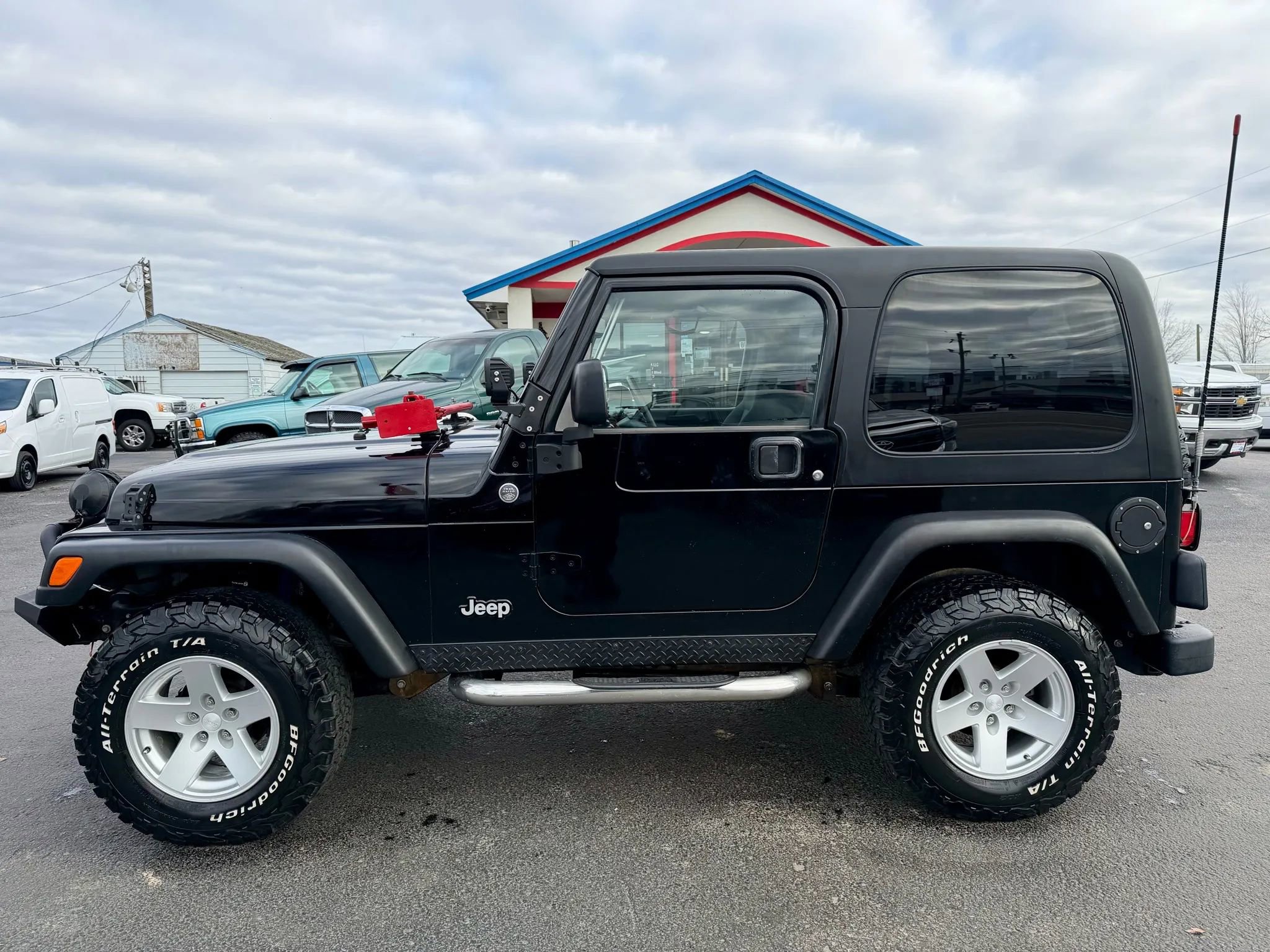 Used 2006 Jeep Wrangler Rubicon image 2