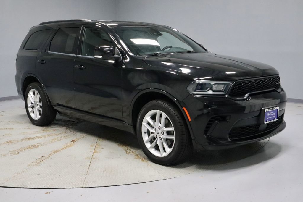 Used 2024 Dodge Durango GT image 1