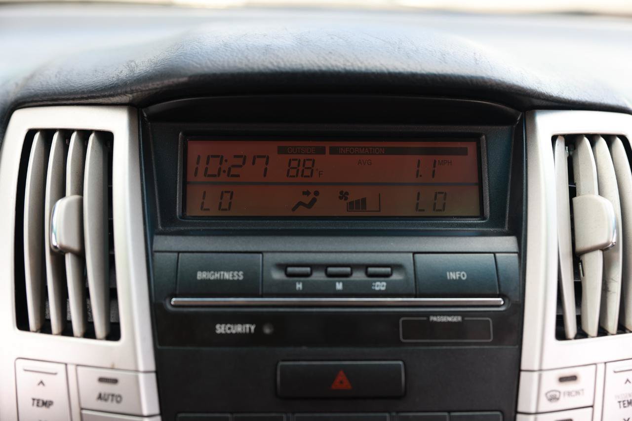 Used 2005 Lexus RX 330 w/ Premium Plus Pkg FWD image 34