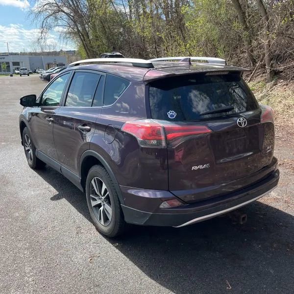 Used 2016 Toyota RAV4 XLE image 3