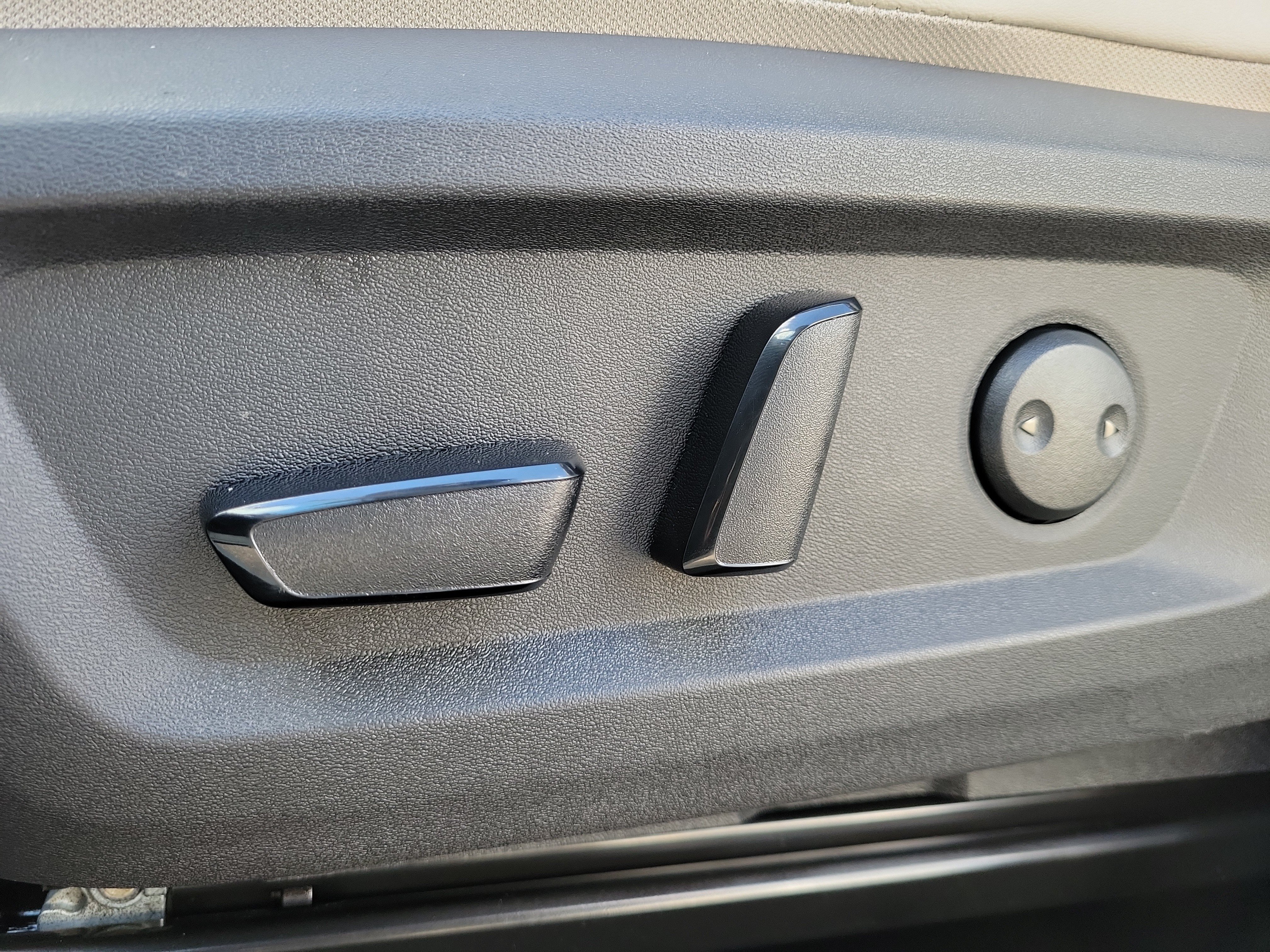 Certified 2026 Nissan Rogue Dark Armor AWD/4WD image 17