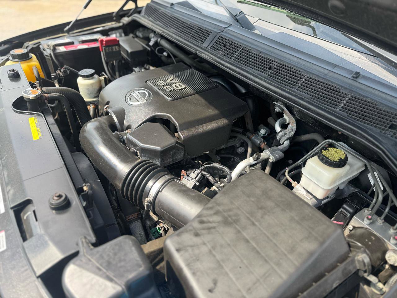 Used 2013 Nissan Titan SV w/ SV Value Truck Pkg image 18