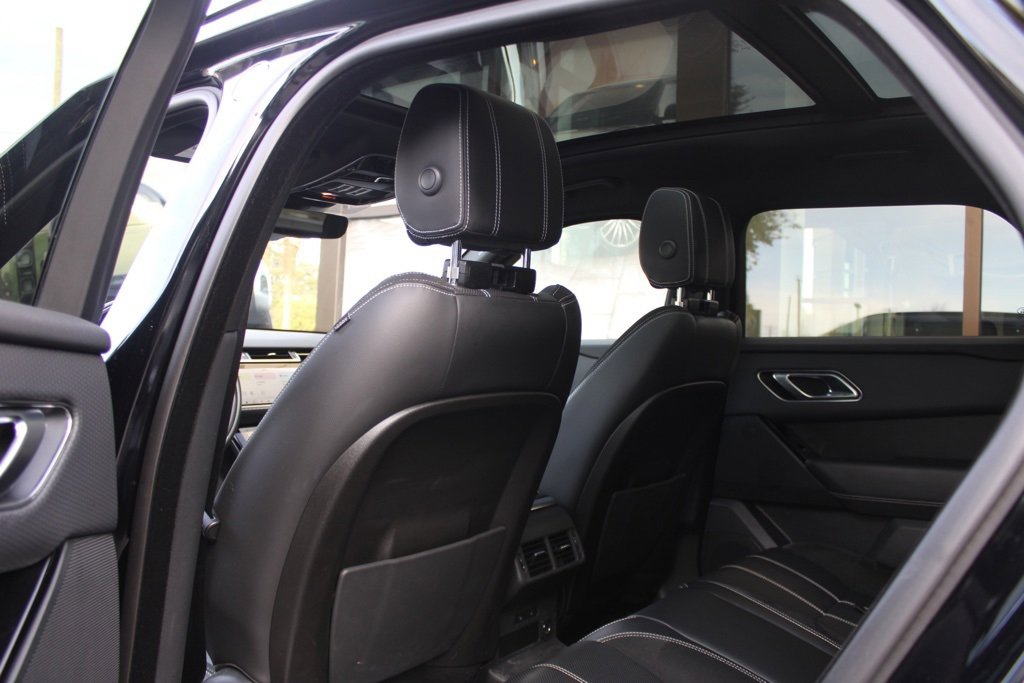 Used 2019 Land Rover Range Rover Velar R-Dynamic HSE image 28