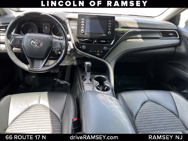 Used 2022 Toyota Camry SE FWD image 15