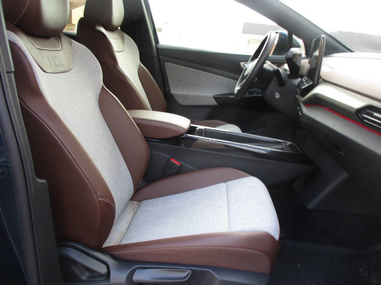 Used 2023 Volkswagen ID.4 Pro image 68