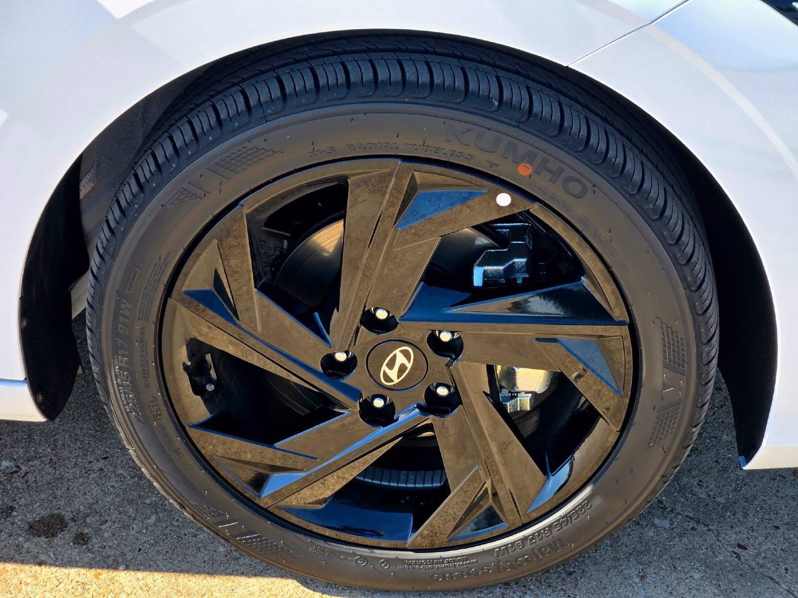 New 2026 Hyundai Elantra SEL Sport FWD image 7