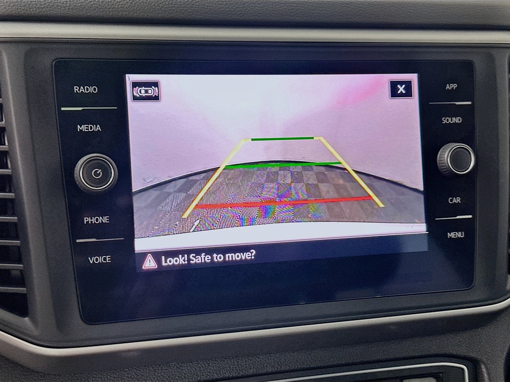 Used 2021 Volkswagen Atlas Cross Sport SE w/ Panoramic Sunroof Package FWD image 11