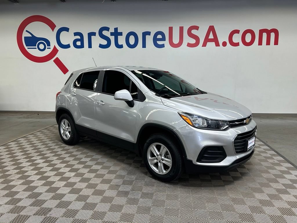 Used 2021 Chevrolet Trax LS w/ Tint and Cruise Package FWD image 1