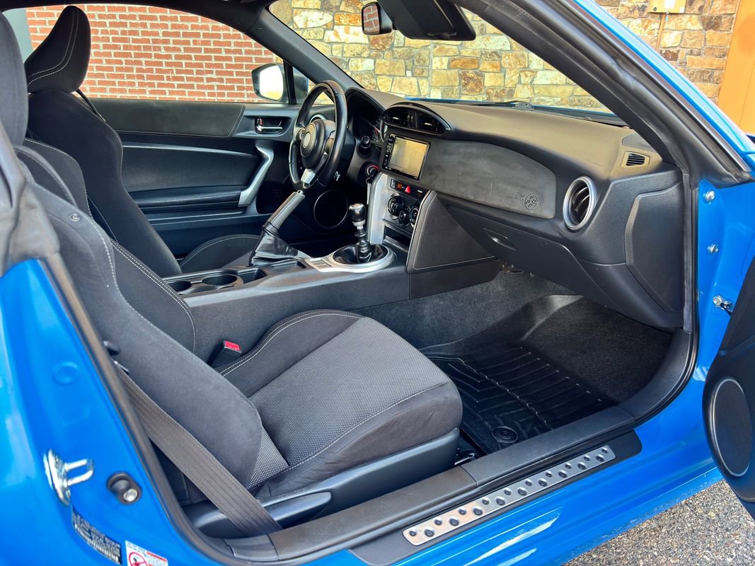 Used 2019 Toyota 86 RWD image 40