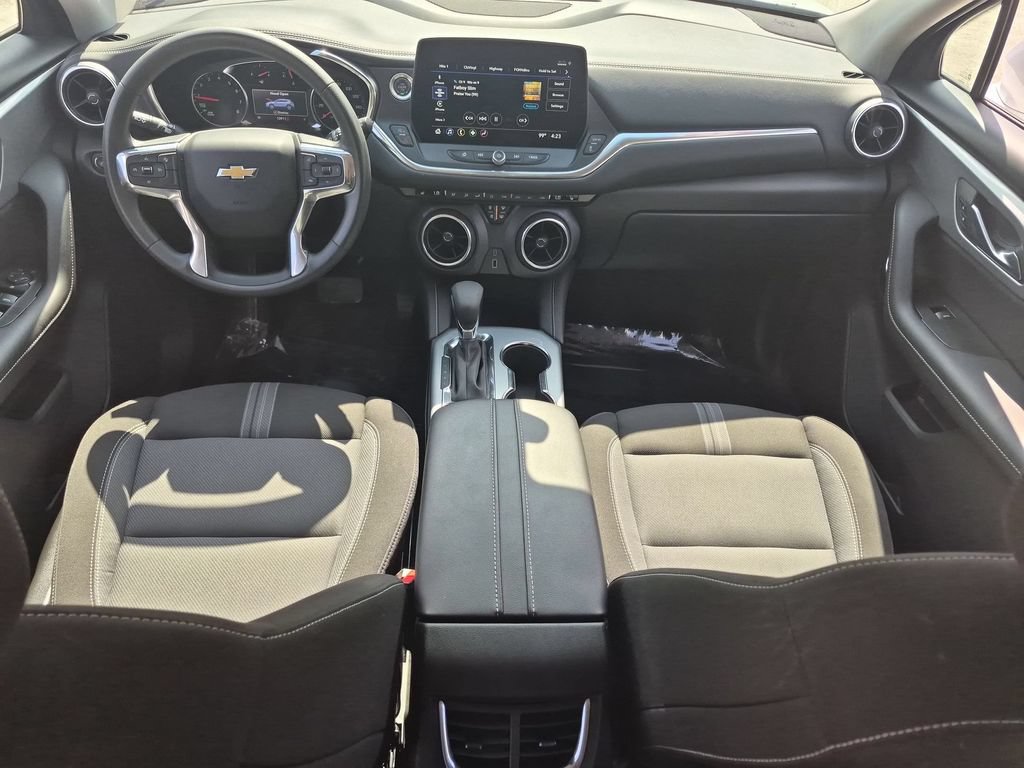Used 2025 Chevrolet Blazer LT FWD image 25