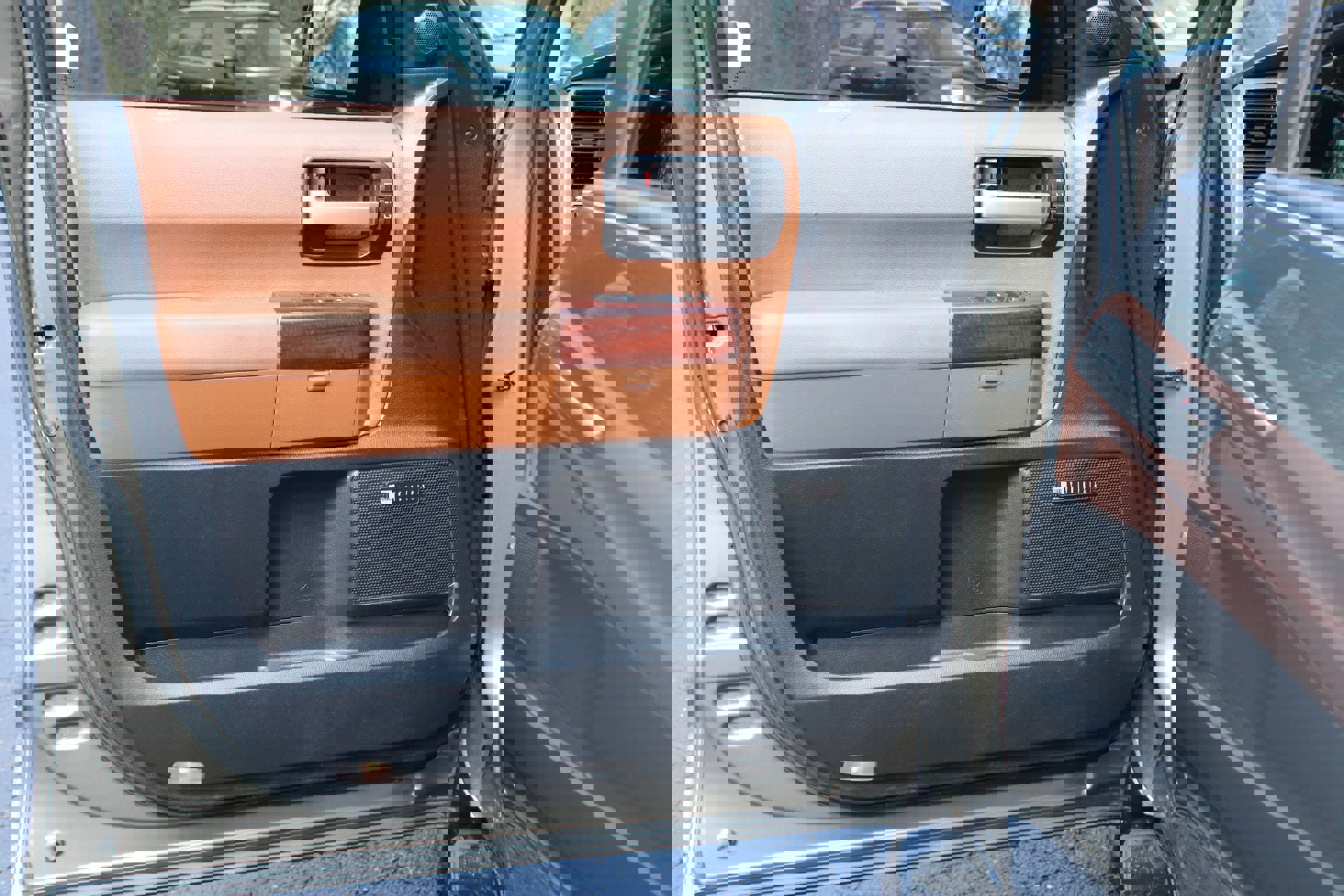 Used 2016 Toyota Sequoia Platinum image 13