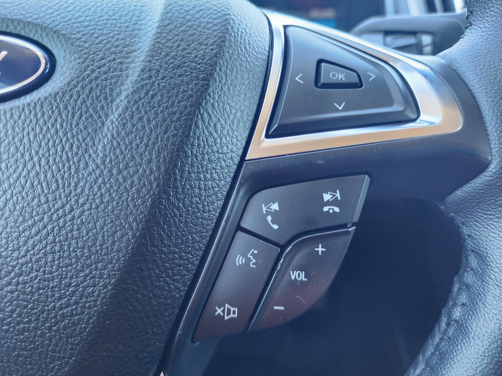 Used 2023 Ford Edge SEL w/ Convenience Package AWD/4WD image 19