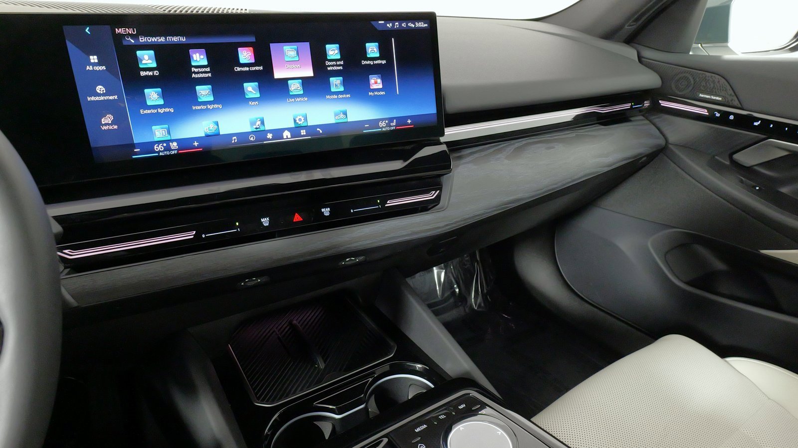 Used 2024 BMW 530i xDrive image 49