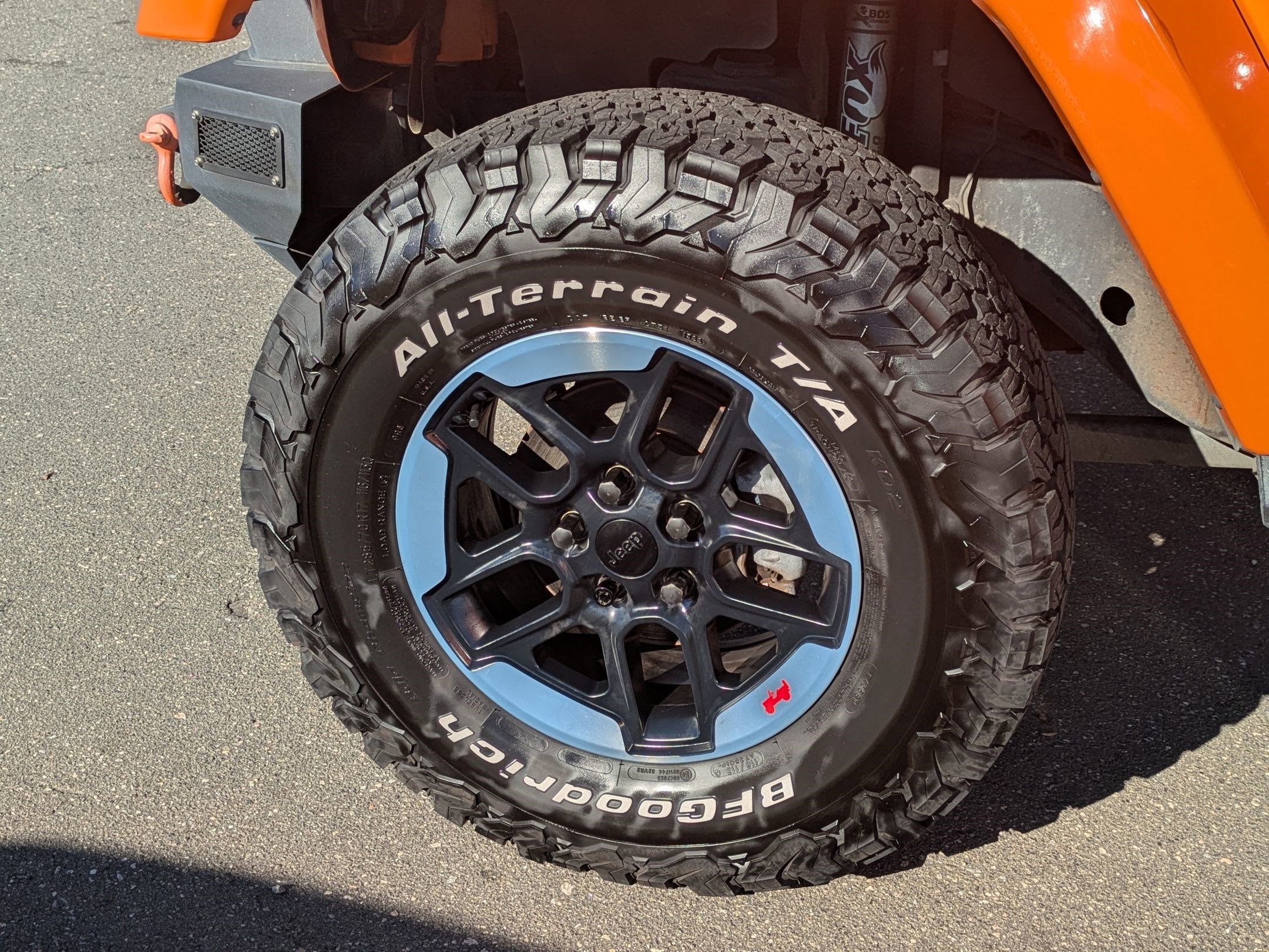 Used 2013 Jeep Wrangler Unlimited Sahara w/ Dual Top Group image 22