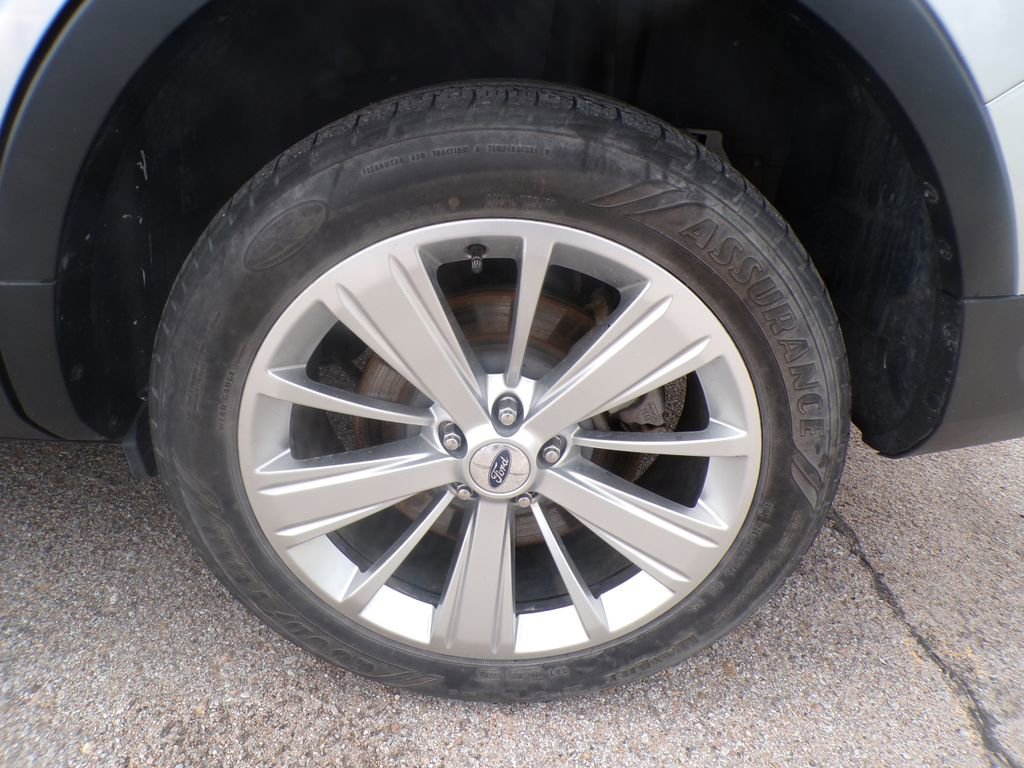 Used 2019 Ford Explorer Limited image 8