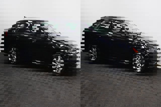 Used 2015 Volkswagen Passat 1.8T Wolfsburg Edition image 3