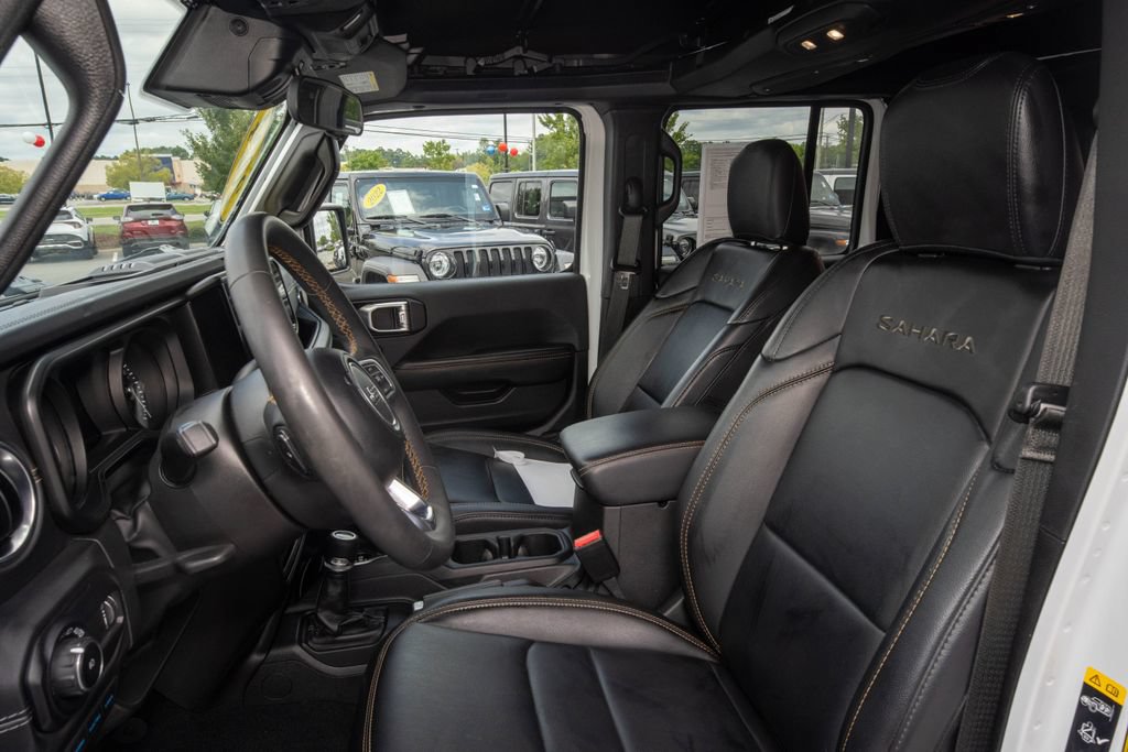 Used 2024 Jeep Wrangler Unlimited Sahara AWD/4WD image 15