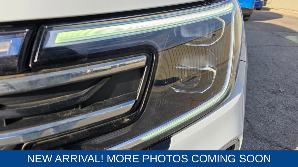 Used 2024 Volkswagen Atlas Peak Edition SE image 9