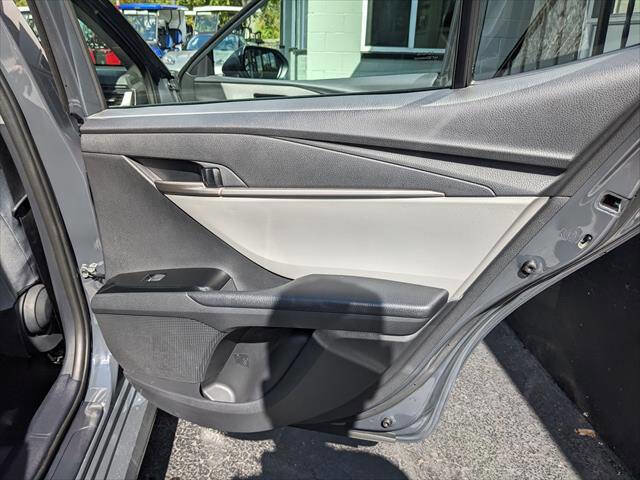 Used 2025 Toyota Camry LE image 14