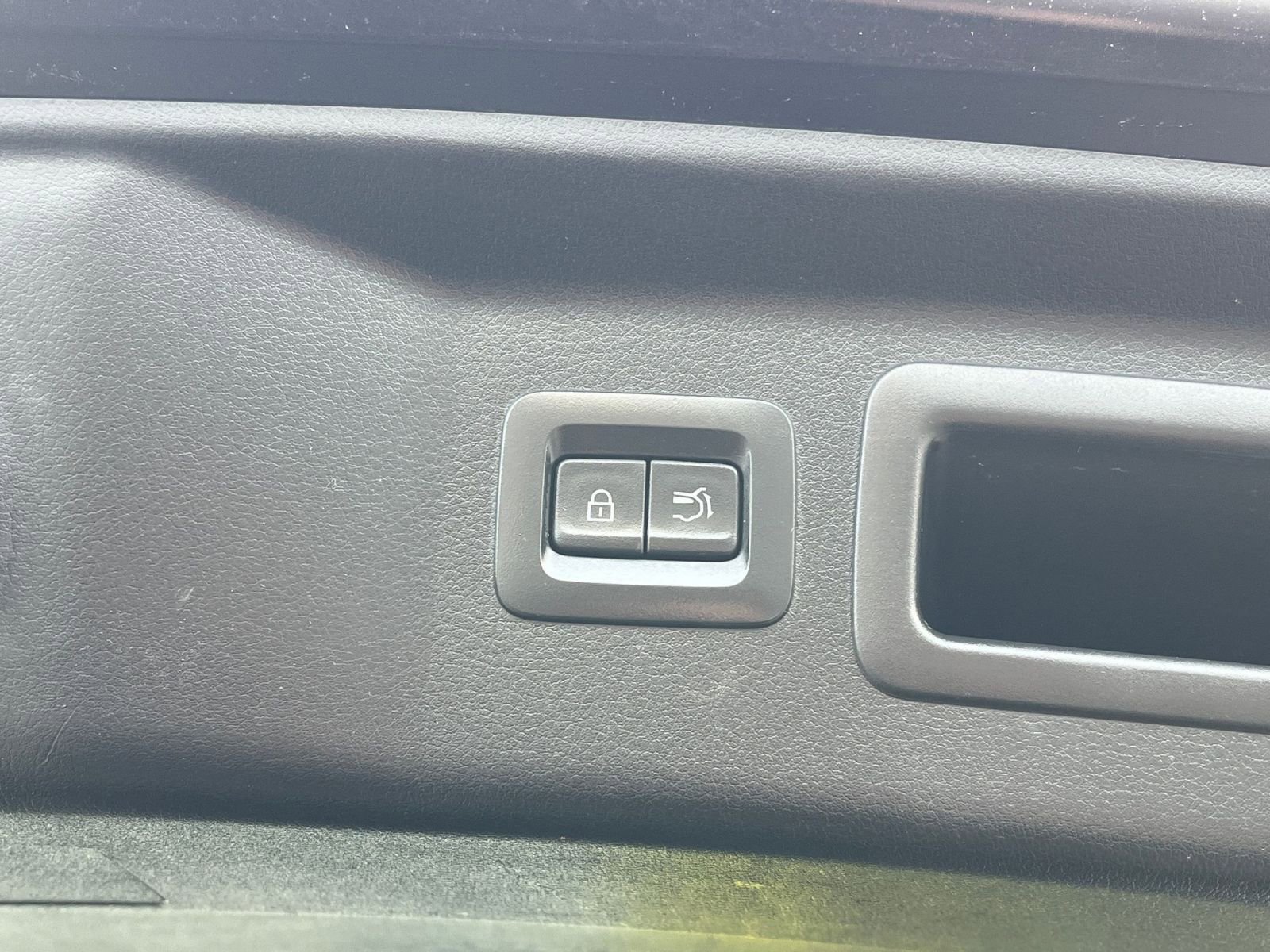 Used 2025 MAZDA CX-90 3.3 Turbo w/ Preferred Package image 18