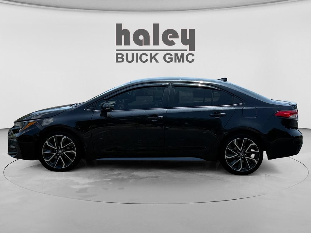 Used 2021 Toyota Corolla SE w/ Carpet Mat Package (TMS) FWD image 2