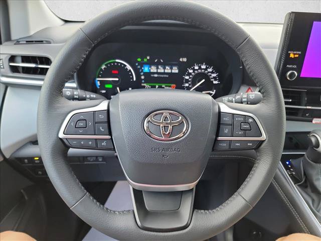 Used 2026 Toyota Sienna XLE AWD/4WD image 19
