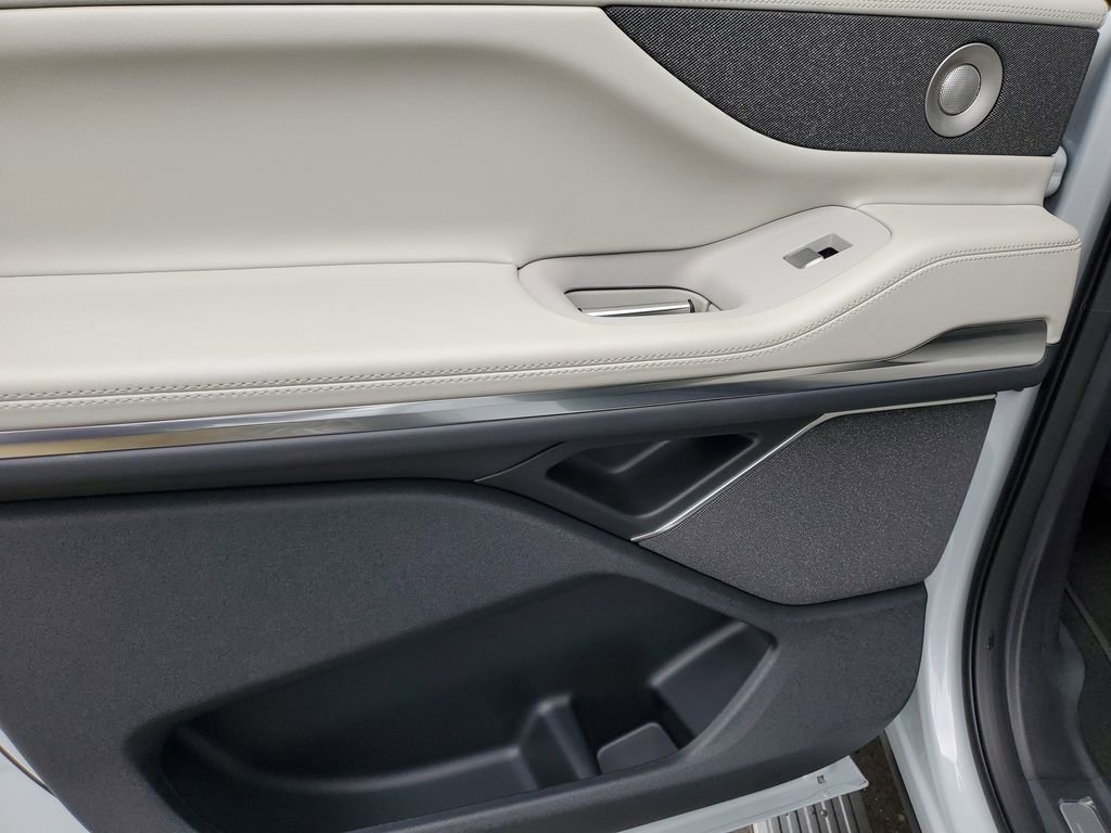 New 2025 Lincoln Navigator L Reserve image 10