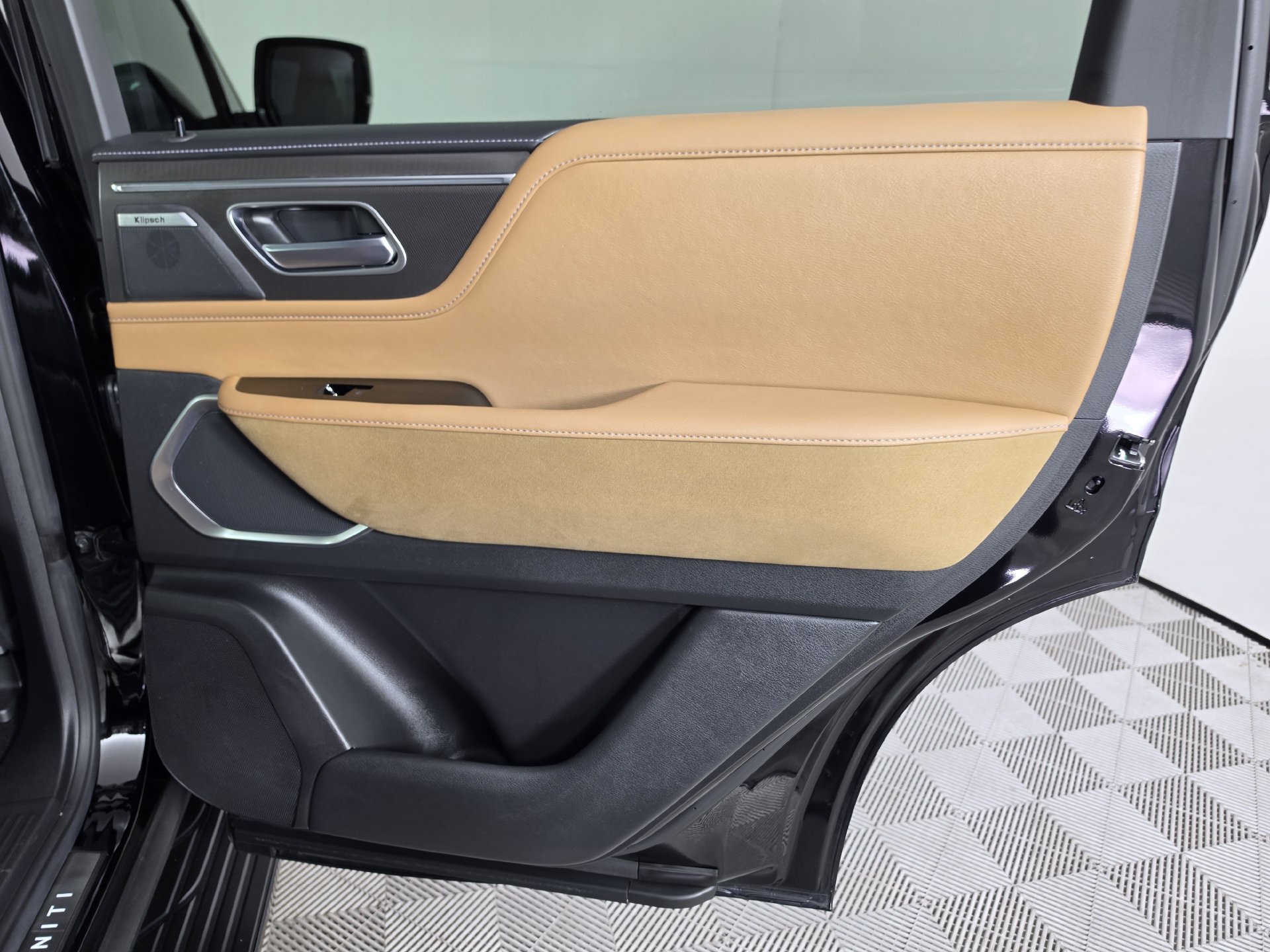 Used 2026 INFINITI QX80 Luxe RWD image 30