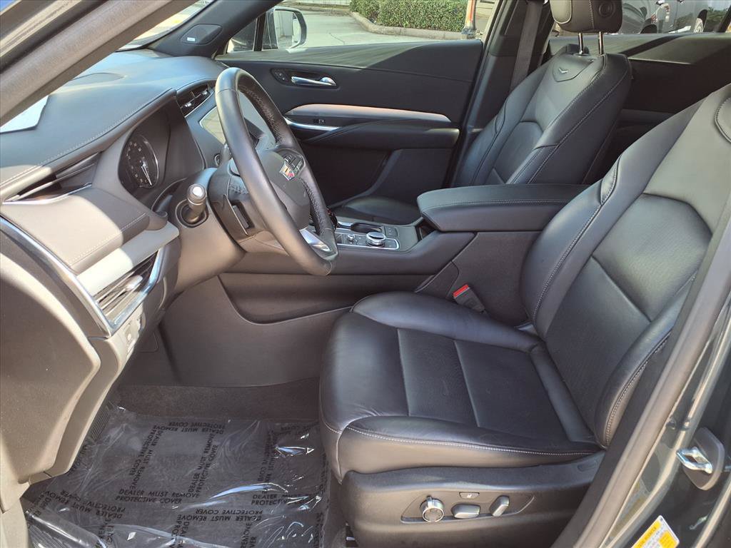 Used 2020 Cadillac XT4 Premium Luxury w/ Enhanced Visibility Package FWD image 20