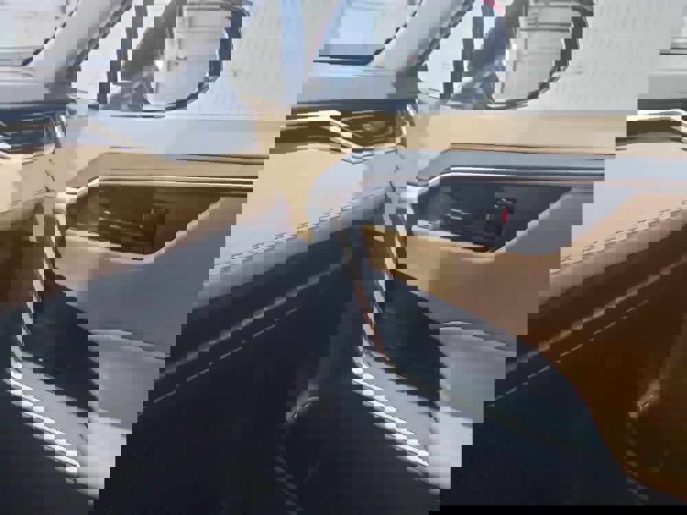 Used 2020 Toyota RAV4 LE image 23