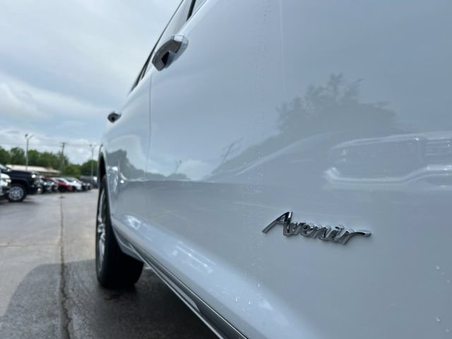 New 2026 Buick Enclave Avenir w/ Super Cruise Package AWD/4WD image 16