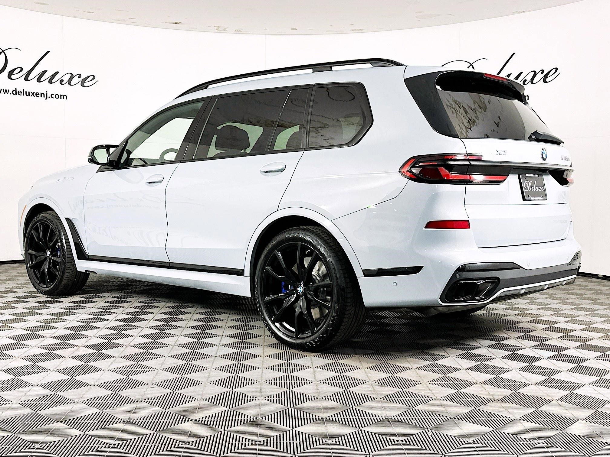 Used 2024 BMW X7 M60i image 4