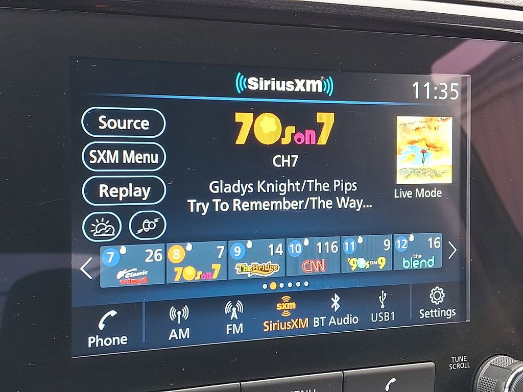 Used 2023 Nissan Frontier SV image 6