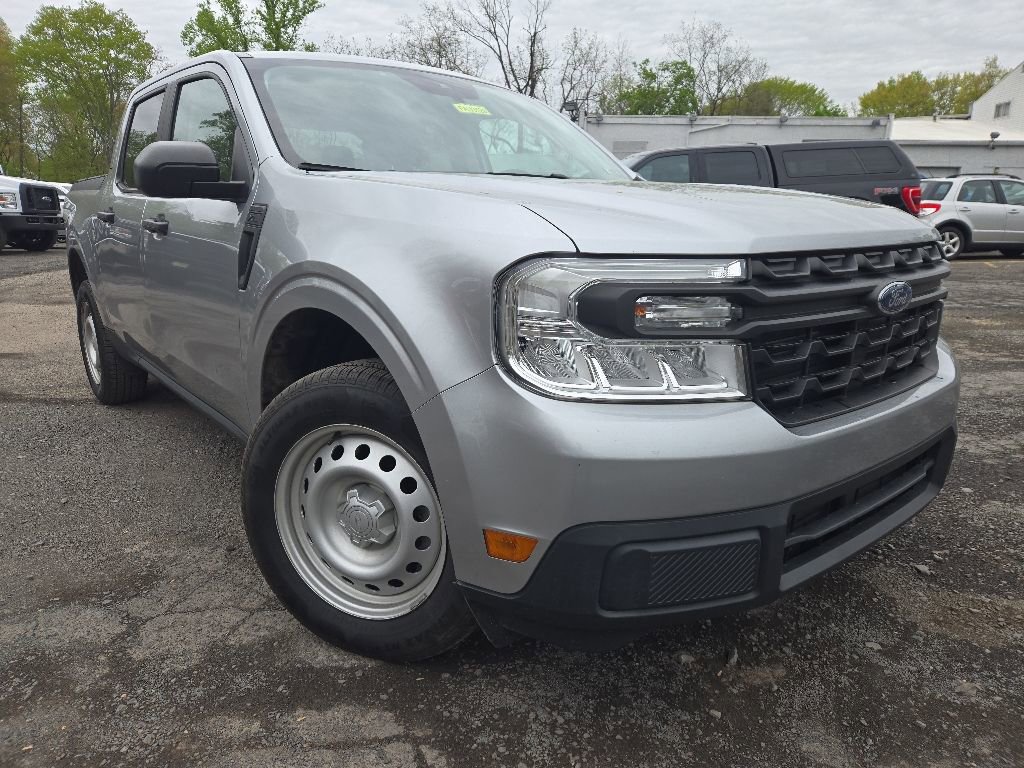 Certified 2022 Ford Maverick XL FWD image 3