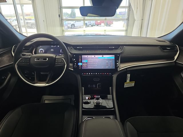 New 2026 Jeep Grand Cherokee Altitude AWD/4WD image 12