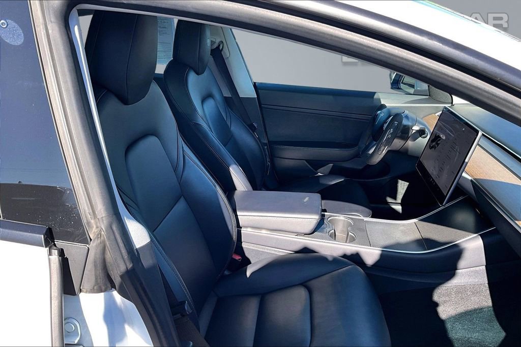 Used 2020 Tesla Model 3 Performance image 7