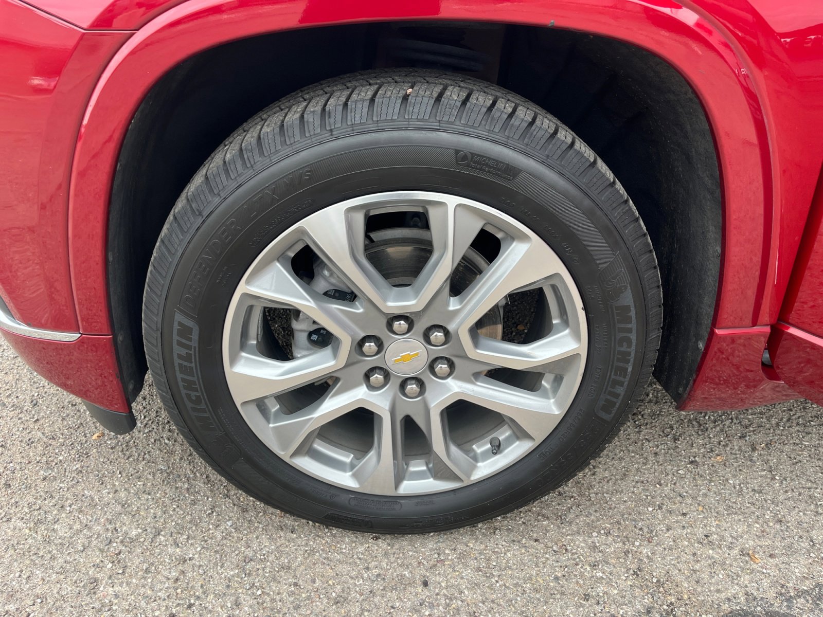 Used 2021 Chevrolet Traverse Premier w/ LPO, Cargo Package image 25