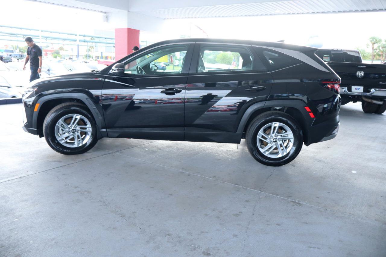 Used 2026 Hyundai Tucson SE FWD image 10