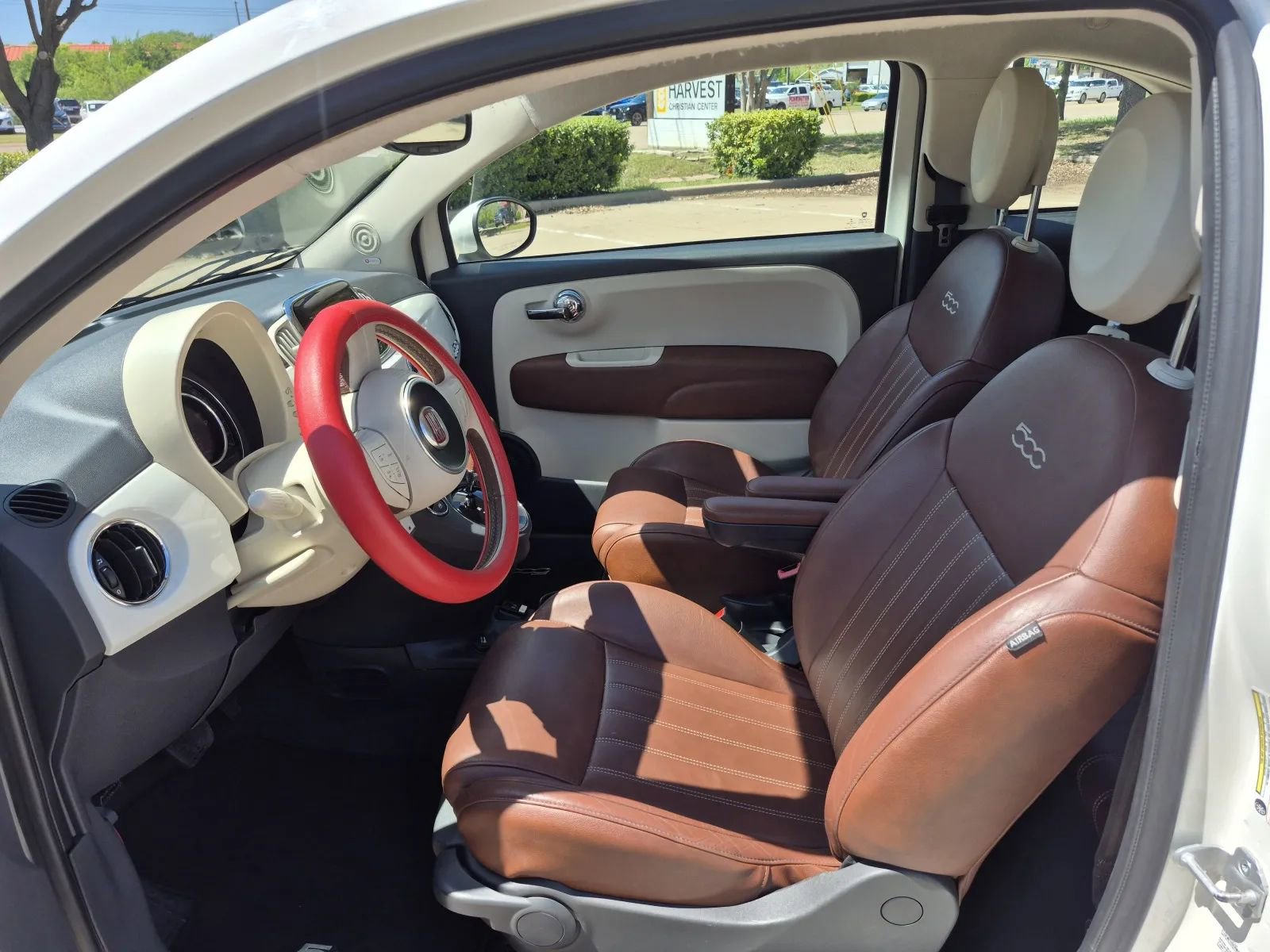 Used 2019 FIAT 500 Lounge FWD image 14
