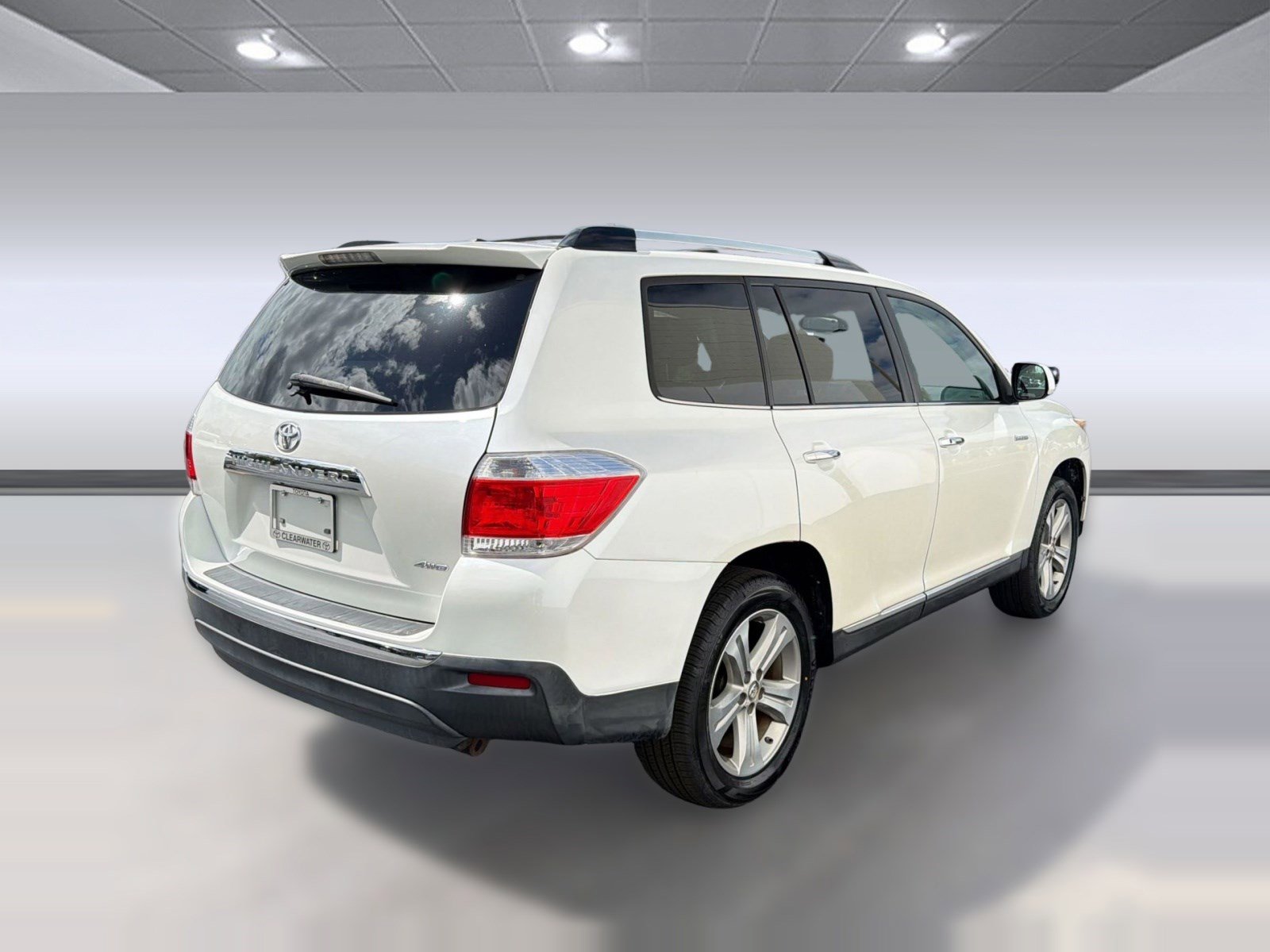 Used 2012 Toyota Highlander Limited w/ Tow Pkg image 8