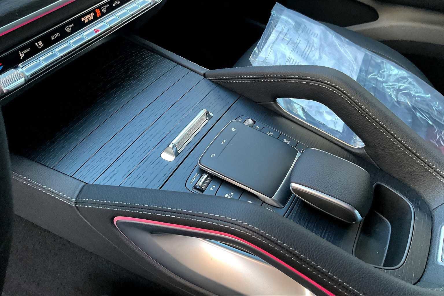 Certified 2025 Mercedes-Benz GLE 450 4MATIC image 11