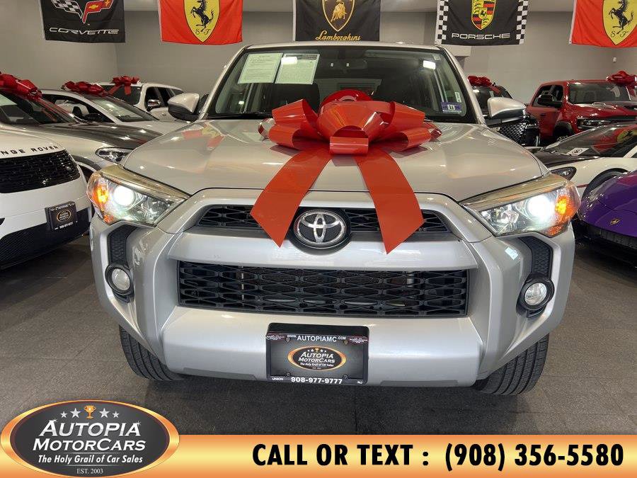 Used 2014 Toyota 4Runner SR5 AWD/4WD image 32