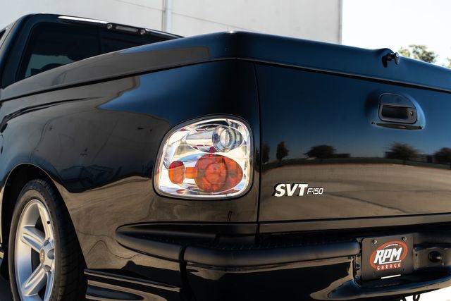 Used 2004 Ford F150 Lightning image 12