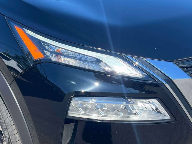 Used 2023 Nissan Rogue SV AWD/4WD image 10