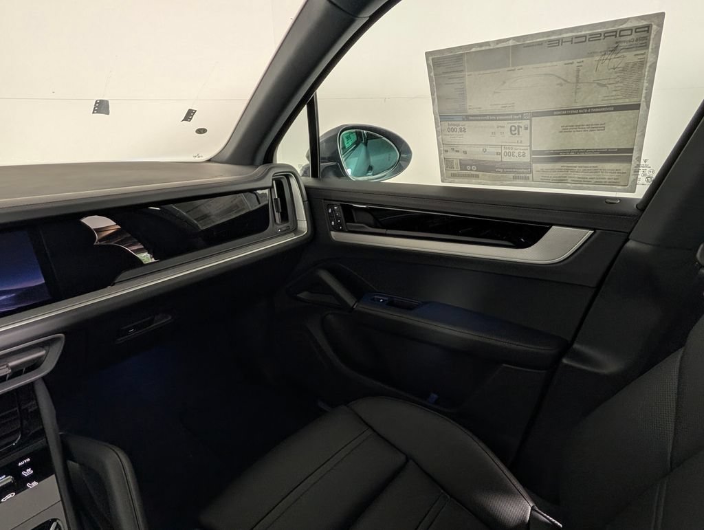New 2026 Porsche Cayenne AWD/4WD image 23