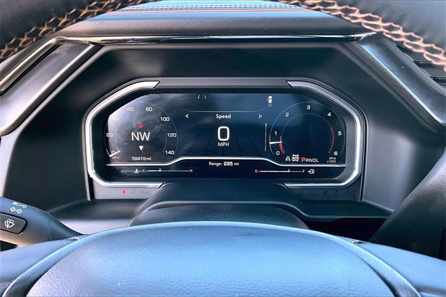 Used 2024 GMC Sierra 2500 AT4 w/ AT4 Premium Plus Package image 14