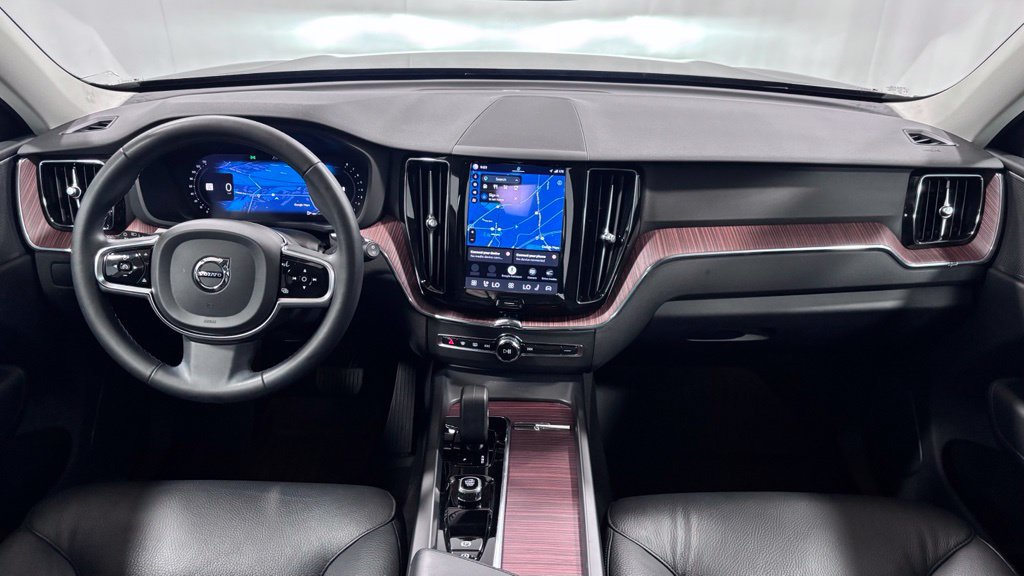 Certified 2024 Volvo XC60 B5 Plus w/ Protection Package Premier AWD/4WD image 2