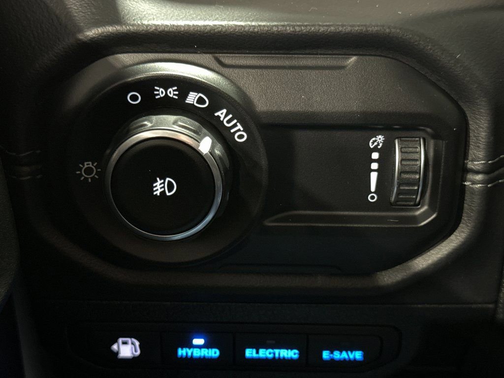 Used 2024 Jeep Wrangler Sahara 4xe image 33
